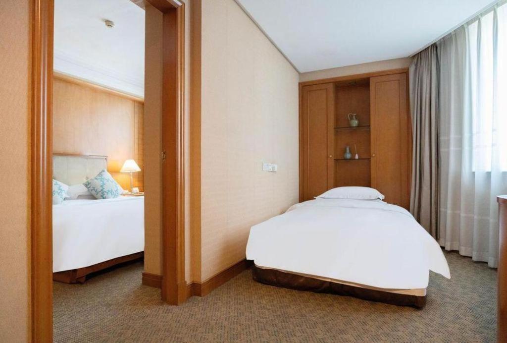 Haihua Hotel Hangzhou Exterior photo